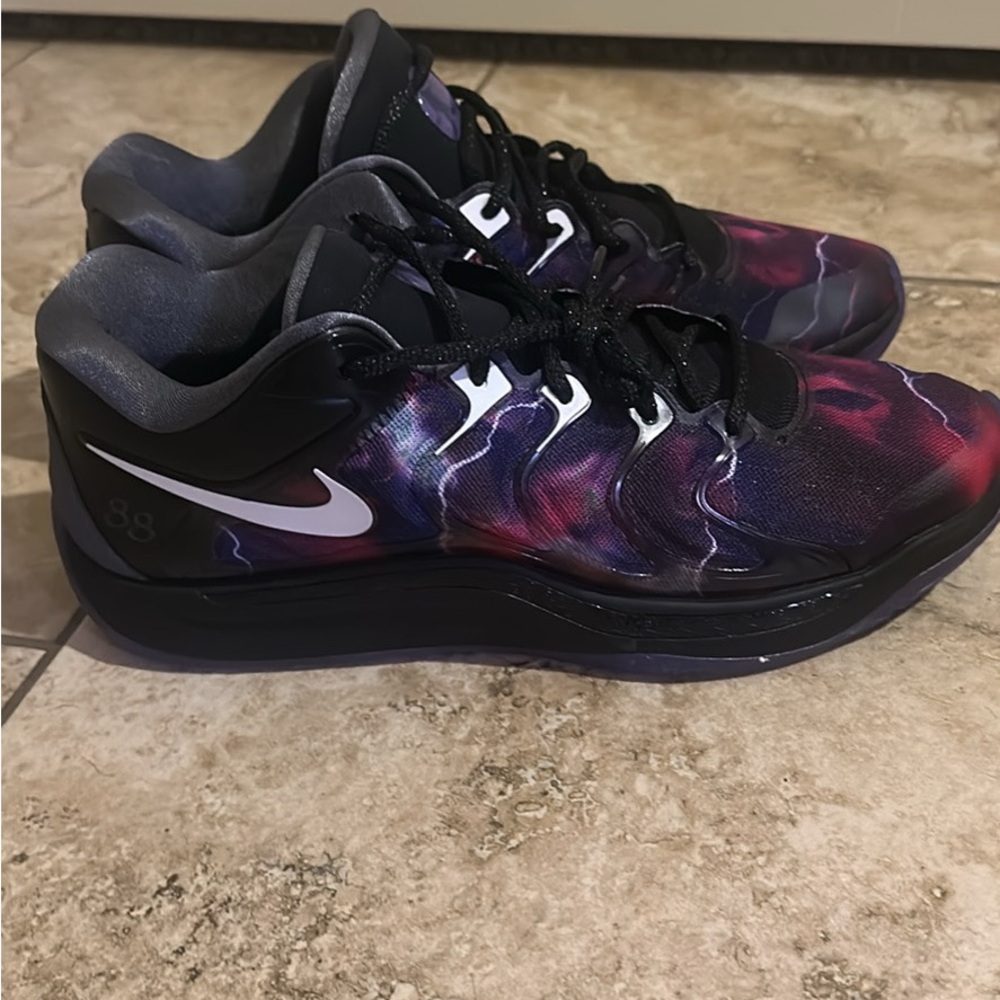Men’s Nike KD 17 NRG
Metro Boomin